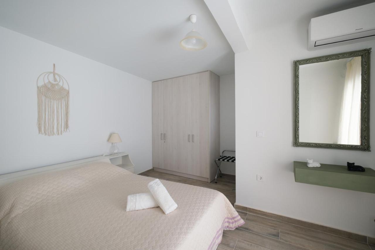 Piraiki Coastal Accommodation Piræus Eksteriør billede